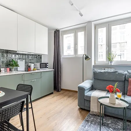 Superapart Tarchominska 10 - Blisko Metra Apartment *