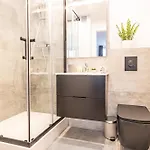 Superapart Tarchominska 10 - Blisko Metra Appartement
