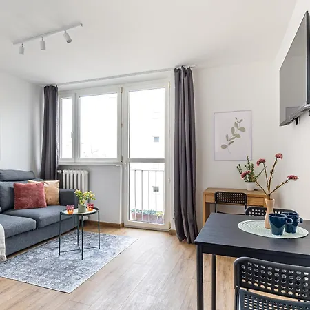 Superapart Tarchominska 10 דירה *